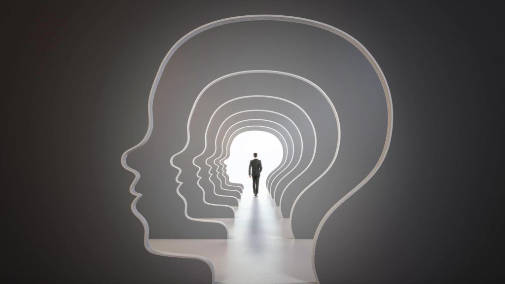 Il existe de nombreuses techniques pour développer sa confiance en soi, telles que la visualisation, la programmation neurolinguistique (PNL) ou la thérapie cognitivo-comportementale (TCC).